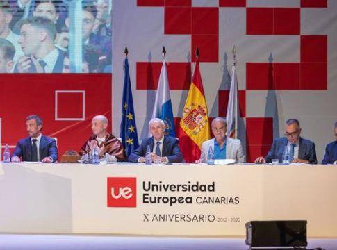 La Universidad Europea de Canarias celebra los actos de graduación de las tres últimas promociones