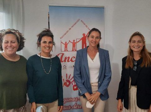 Fundación Cepsa y la Asociación Anchieta acompañan a las víctimas de violencia machista