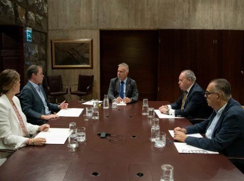 El Gobierno de Canarias aprobará un Plan de Modernización que facilite el proyecto de Siam Park en Gran Canaria