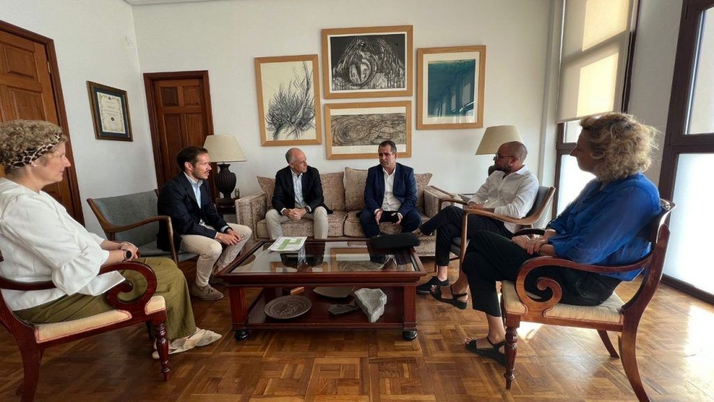 El Cabildo de La Palma y la Cámara refuerzan su compromiso con el desarrollo económico de la isla