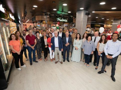 SPAR Tomás Miller se reforma estrenando imagen, zumería y con  mayor surtido