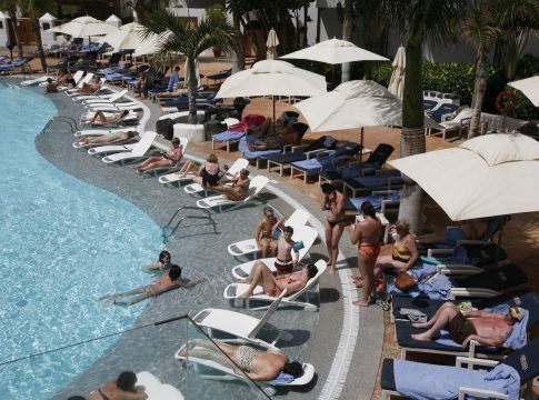 El BBVA rebaja la previsión de crecimiento de Canarias para 2023 por la menor demanda turística