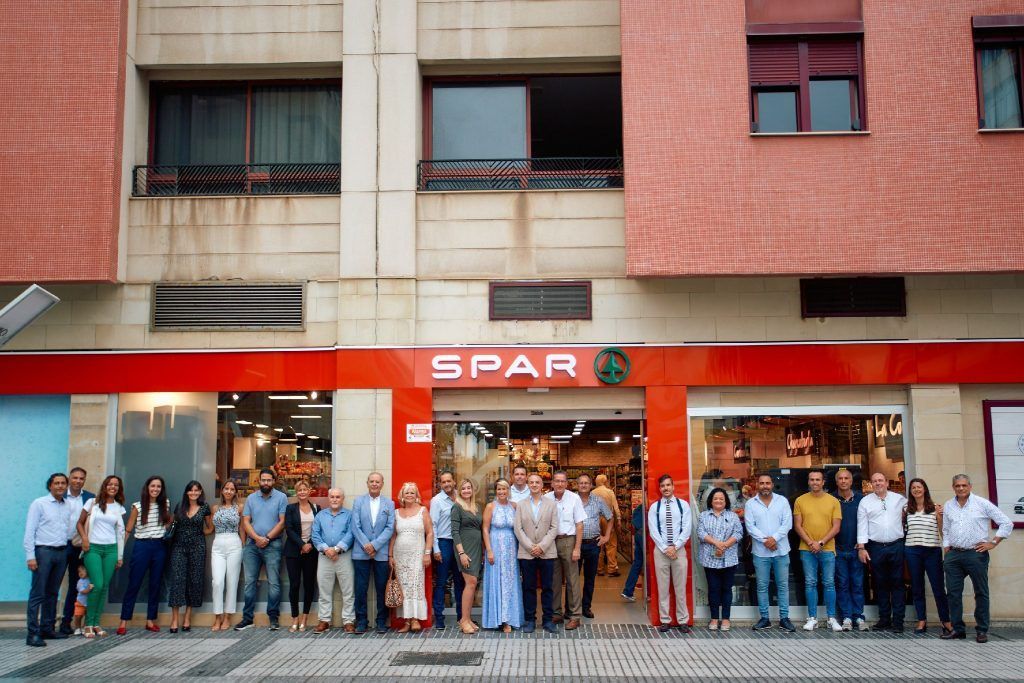 SPAR Luis Doreste Silva renueva su imagen y mejora sus instalaciones