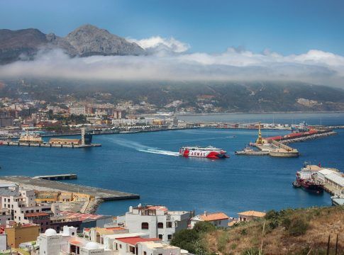 <strong>Naviera Armas Transmediterránea premia las mejores fotos del verano </strong>