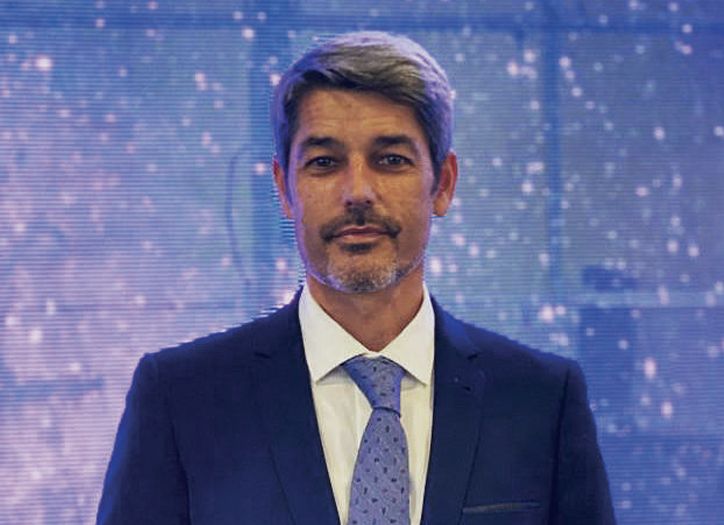 <em>El trio calavera: Turismofobia, vergüenza a volar y la gran renuncia</em>