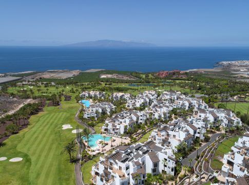 Del mar a las estrellas con Las Terrazas de Abama Suites