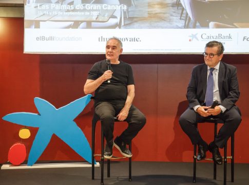 CaixaBank organiza en Gran Canaria un curso de gestión para hosteleros de la mano de Ferran Adrià y elBullifoundation
