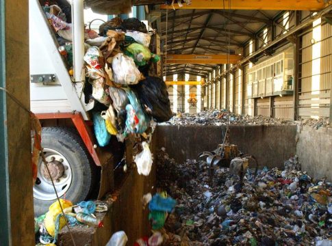 El Estado cede a Canarias los ingresos del impuesto a los vertederos 