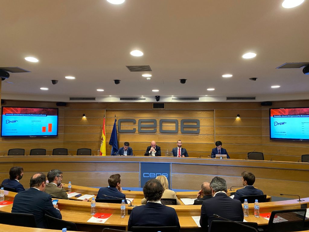 <strong>CEAJE reúne al jurado del Premio Nacional Joven Empresario 2022 para valorar las candidaturas finalistas</strong>