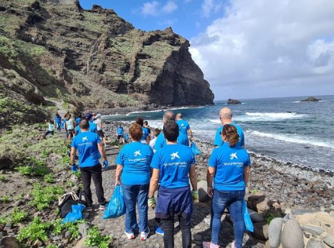 Más de 300 voluntarios se movilizan en la celebración de la Semana Social de CaixaBank en Canarias