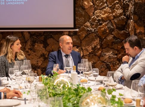 Lorenzo Amor analiza con el Círculo de Empresarios de Lanzarote el panorama socioeconómico de Canarias