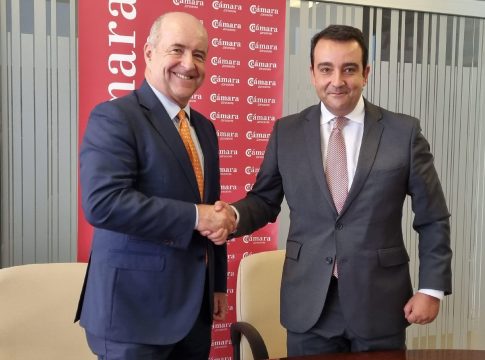 <strong>La Cámara de Comercio de Lanzarote firma un convenio de colaboración con la Confederación Canaria de Empresarios </strong>