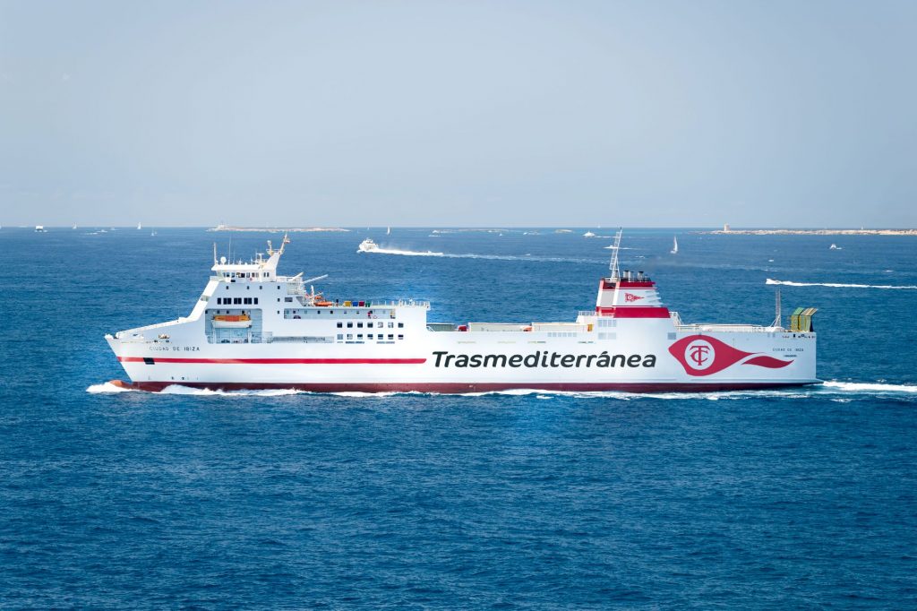 <strong>Naviera Armas Trasmediterránea programa un servicio directo entre Santa Cruz de Tenerife y Santa Cruz de La Palma</strong>