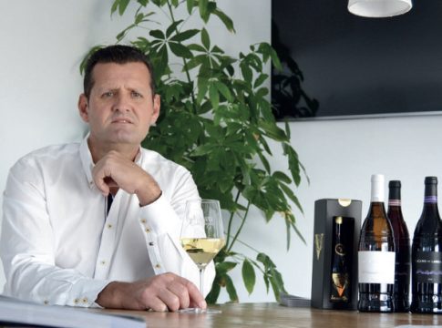 Víctor Díaz: “El trato directo a viticultores y bodegueros es nuestro día a día”