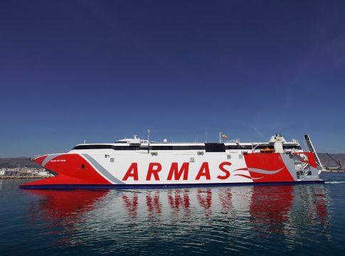 <strong>El catamarán “Volcán de Teno” se reincorpora a la línea entre San Sebastián de La Gomera y Los Cristianos</strong>