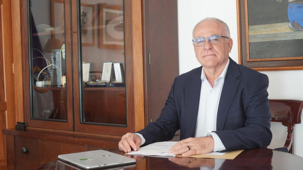 El Cabildo de La Palma proporcionará bonos de combustible para aquellos trabajadores afectados por el volcán