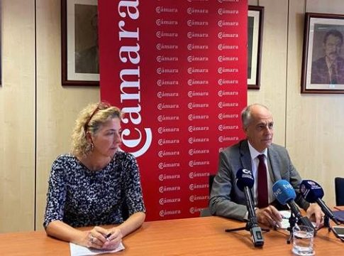 La incertidumbre económica y la inflación comienzan a deteriorar la confianza de los empresarios