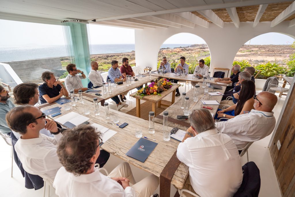 José Manuel Soria debate con el Círculo de Empresarios de Lanzarote los proyectos transformadores para la Isla
