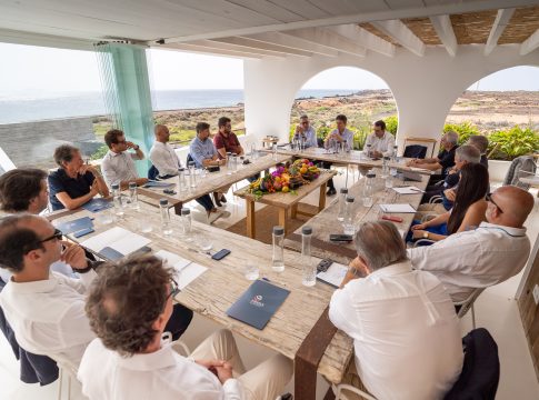José Manuel Soria debate con el Círculo de Empresarios de Lanzarote los proyectos transformadores para la Isla