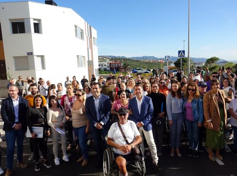 Santa Cruz de Tenerife entregó ayer las llaves de las 44 viviendas sociales de El Tablero