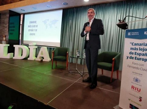 Clavijo se marca el reto de reducir el paro en Canarias a la mitad en 2031