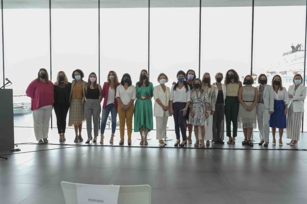 El Puerto reconoce la labor de las mujeres en el entorno portuario