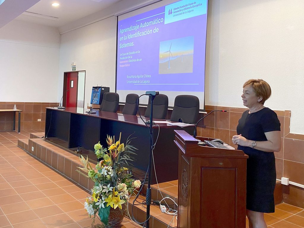 Rosa Aguilar destaca la apuesta de la Cátedra Fundación Cepsa-ULL por dar visibilidad a las mujeres que cambian el mundo  <a></a>
