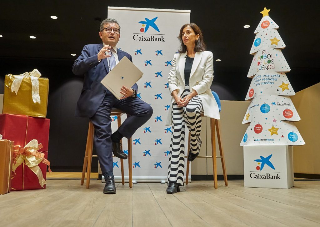 <strong><em>CaixaBank impulsa una campaña para que cerca de 2.000 niños y niñas canarios en situación de vulnerabilidad tengan el regalo que más desean esta Navidad</em></strong>