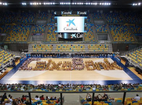 <strong><em>El Club Baloncesto Gran Canaria presenta a sus 26 equipos de cantera con el respaldo de CaixaBank</em></strong>