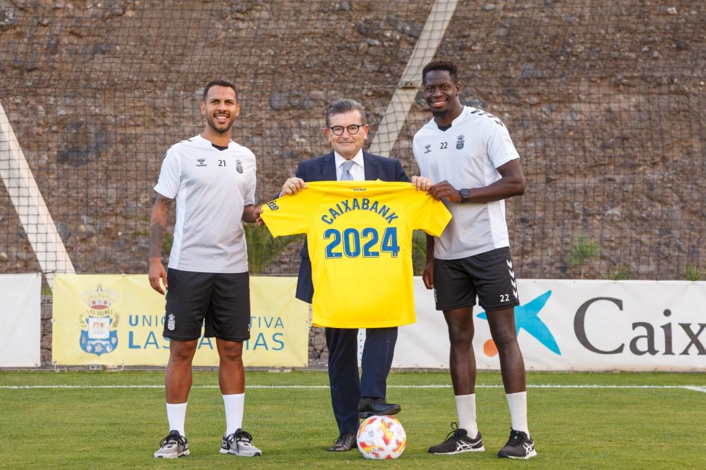 CaixaBank renueva como patrocinador oficial de la Unión Deportiva Las Palmas por dos temporadas