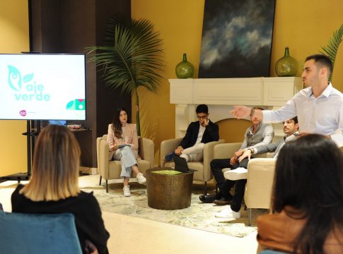 AJE Canarias presenta un estudio de mercado de oportunidades en la economía verde para pymes