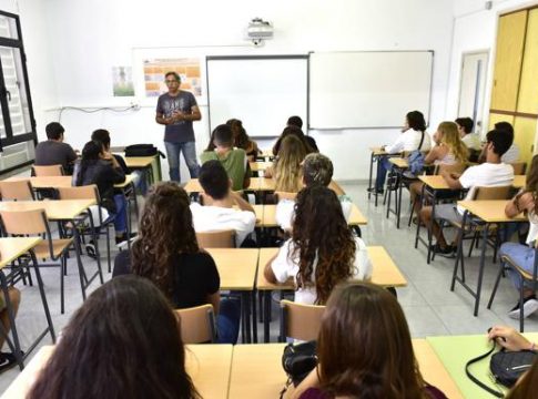Educación convocará 1.027 plazas de acceso a cátedra en Canarias
