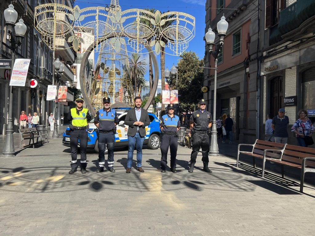 La Policía Local de Las Palmas de Gran Canaria pone en marcha un dispositivo especial para garantizar la seguridad y la convivencia en Navidad