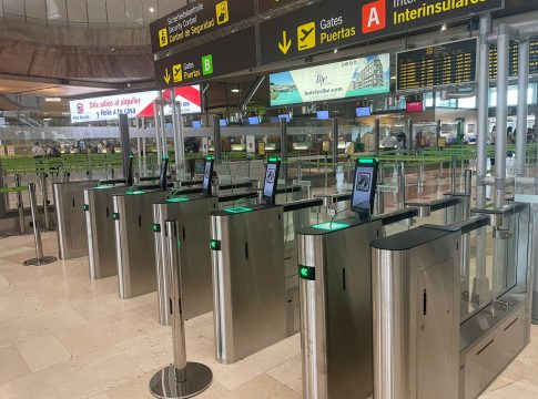 El Aeropuerto de Tenerife Norte-Ciudad de La Laguna estrena modernos sistemas en el control de acceso a sus filtros de seguridad