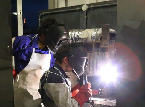 <strong>Formación para cualificar a personas sin empleo en profesiones industriales </strong>