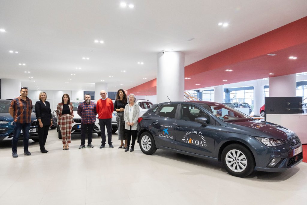 La Asociación Centro Ágora dispondrá de un nuevo vehículo gracias a la colaboración de la Fundación “la Caixa” y Motor 7 Islas