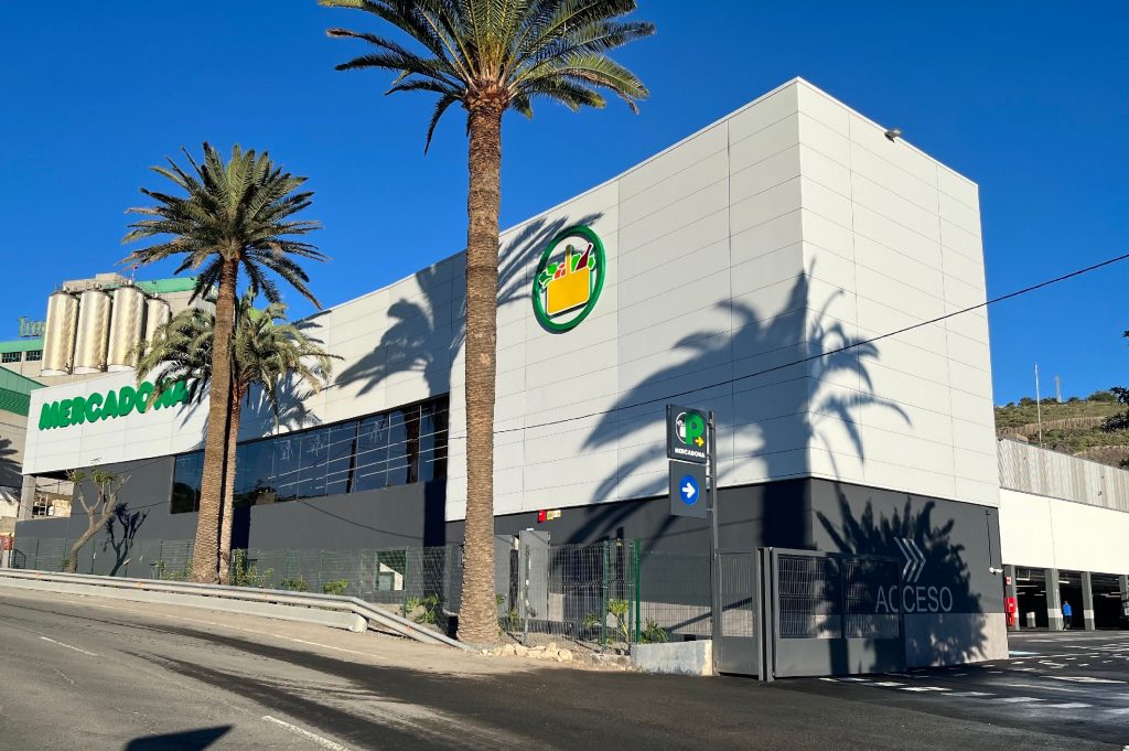 Mercadona inaugura una nueva tienda eficiente en Barranco Seco