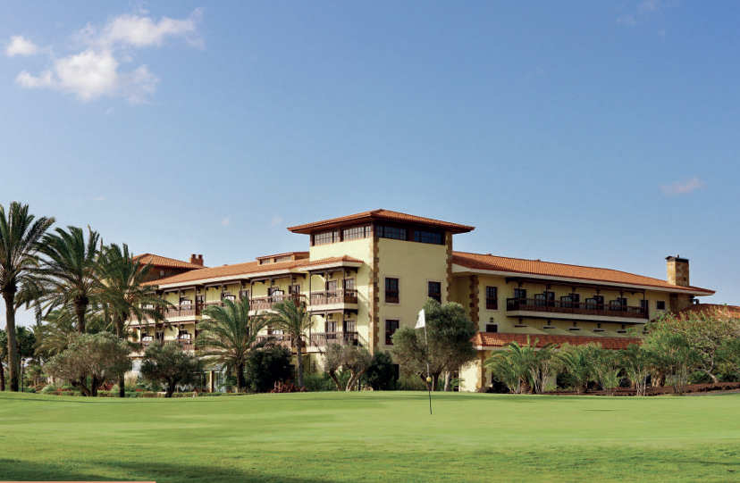 Enrique Tiscar: “A Elba Palace Golf ha vuelto la normalidad turística”