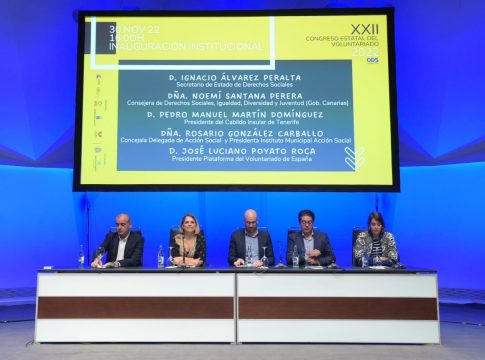 Canarias premia al voluntariado que actuó en la erupción volcánica de La Palma