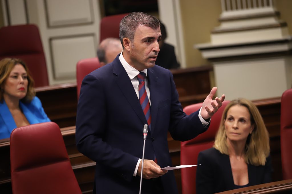 Manuel Domínguez afirma que la gestión sociosanitaria es otro de los grandes fracasos del Gobierno de Canarias