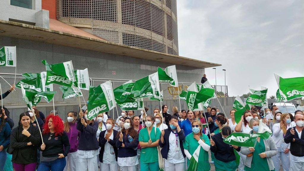 El sindicato SATSE denuncia un “caos” en la contratación de enfermeras del Hospital Universitario de Canarias