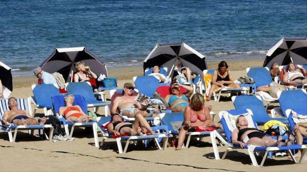 Canarias, aún un 7% por debajo de los niveles preCOVID de llegada de turistas