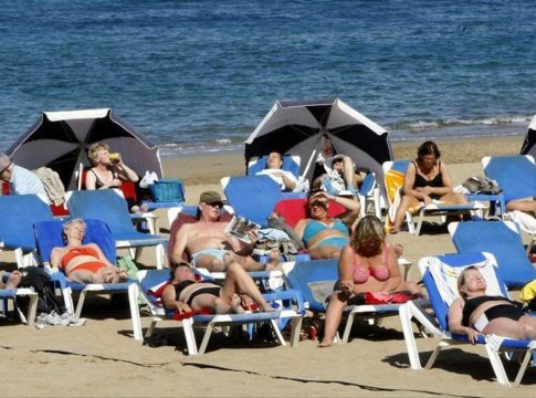 Canarias, aún un 7% por debajo de los niveles preCOVID de llegada de turistas