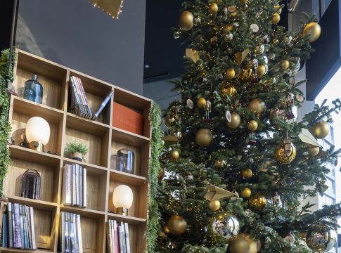<strong><em>CaixaBank reparte cerca de 2.000 regalos a niños en situación de vulnerabilidad estas Navidades </em></strong>