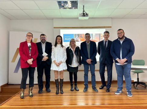 <strong><em>CaixaBank Dualiza y FPEmpresa reúnen a empresas y centros educativos de La Palma para impulsar la FP Dual</em></strong>