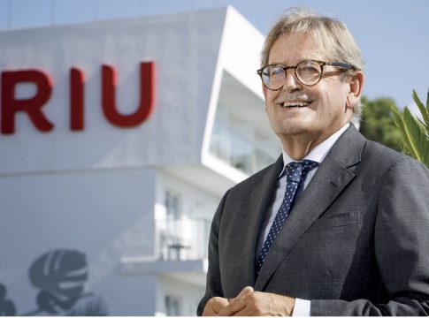 Félix Casado: “RIU siempre ha creído que para mantener<br>la buena salud de la empresa tiene que estar en constante crecimiento y mejora”
