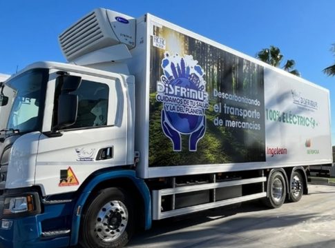 Mercadona, primera empresa en hacer distribución urbana de mercancías con tractores eléctricas