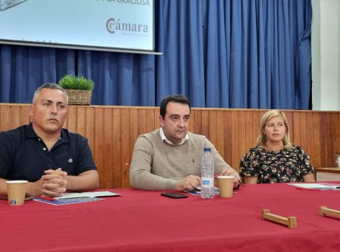 <strong>La Cámara se reúne con las empresas de La Graciosa para elaborar un plan de acción en la octava isla</strong>