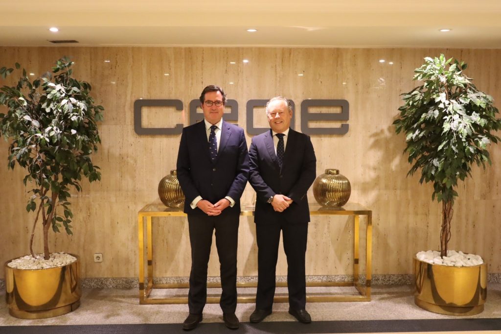 Domingo Alonso Group firma su incorporación a CEOE