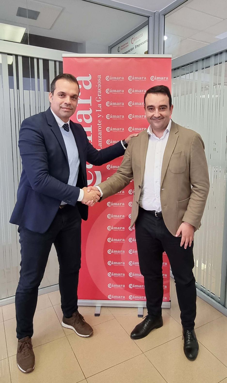 <strong>La Asociación de Jóvenes Empresarios de Las Palmas firma un convenio de colaboración con la Cámara de Lanzarote </strong>